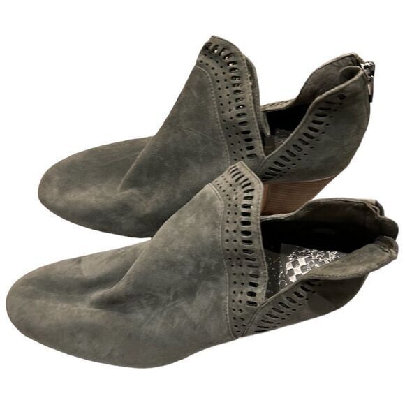 Vince Camuto Women's Fileana Split Shaft Suede Ankle Heel Booties Gray‎ Size 8.5 - Picture 9 of 14